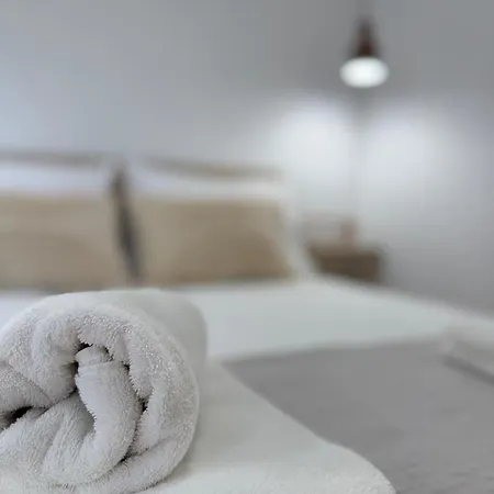 Calm Joy & J - Alley * Ermupoli